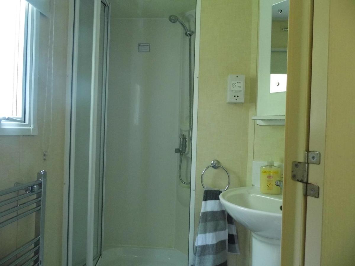 Oakdene -3 Bedroom Caravan Weeley エクステリア 写真